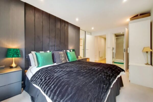 Bramah Road 06