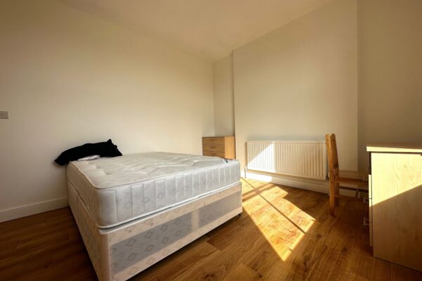 Elgin Court 06