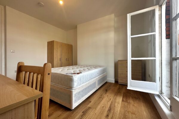 Elgin Court 16