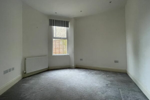 Greenhill Road 16