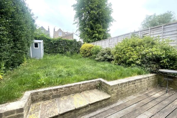 Greenhill Road 18