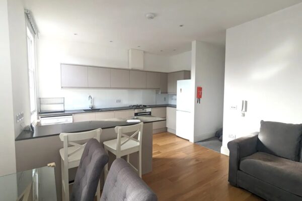 Greenhill Road 2 05