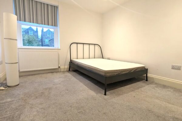 Greenhill Road 2 10