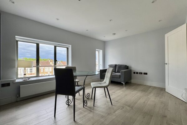 Lonpro Court 03