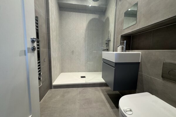 Lonpro Court 04