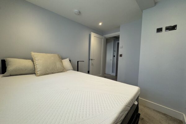 Lonpro Court 10