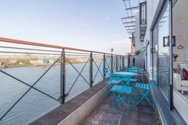 Ocean Wharf 10