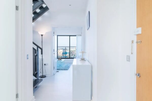Ocean Wharf 12