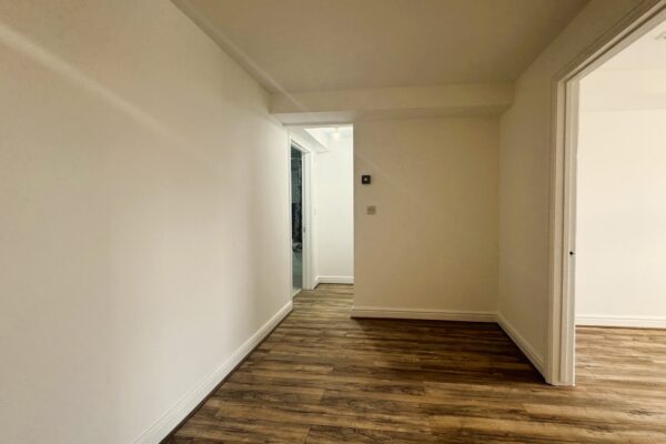 Padda Court 06